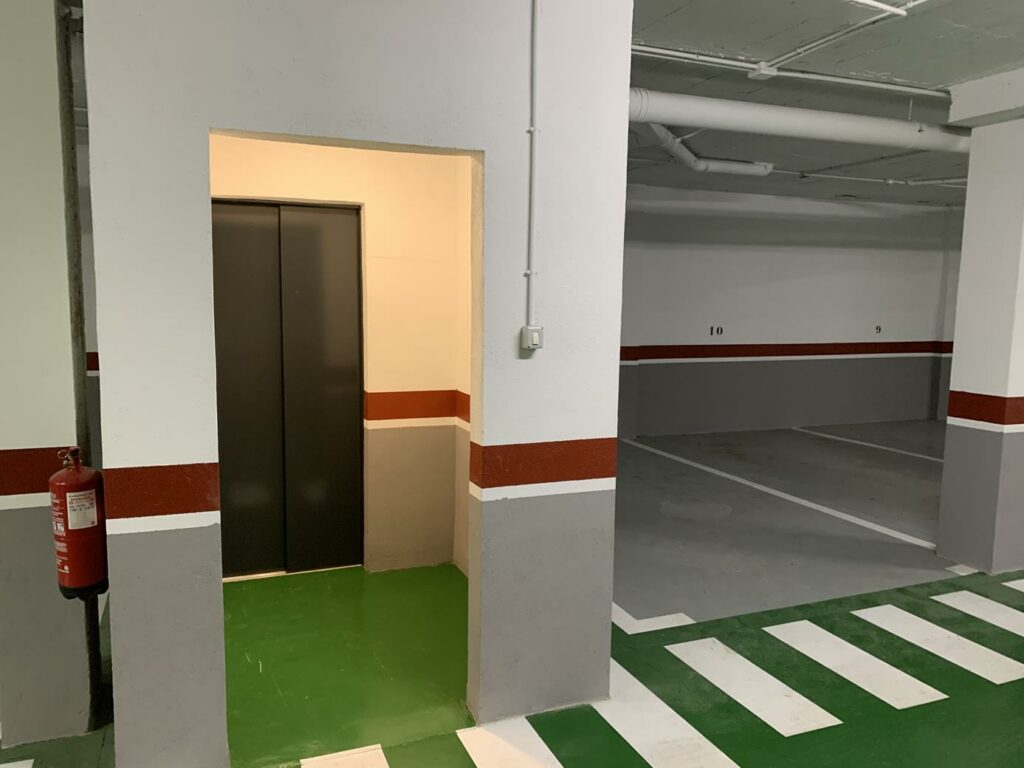 Ascensor a planta